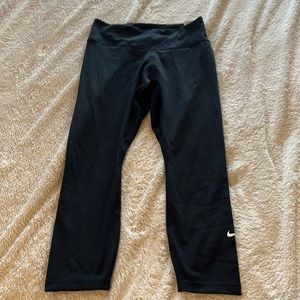 NWT Nike One crop leggings size medium
